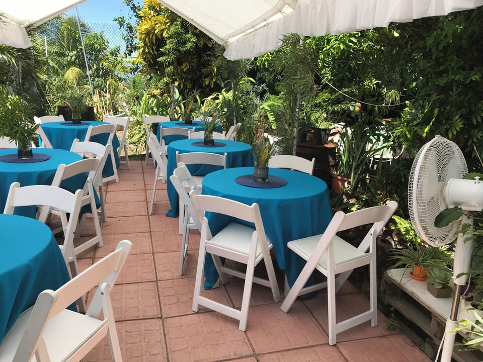 Outdoor dining