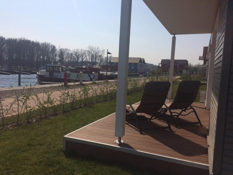 Corner apartment with 2 terraces with parking at the house, dog allowed P7 A5 - 2 Apartment in Plau am See