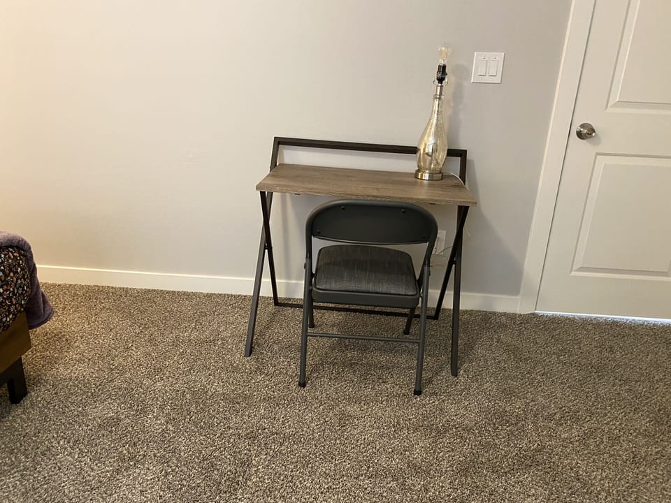 Desk/Chair in the guest bedroom.