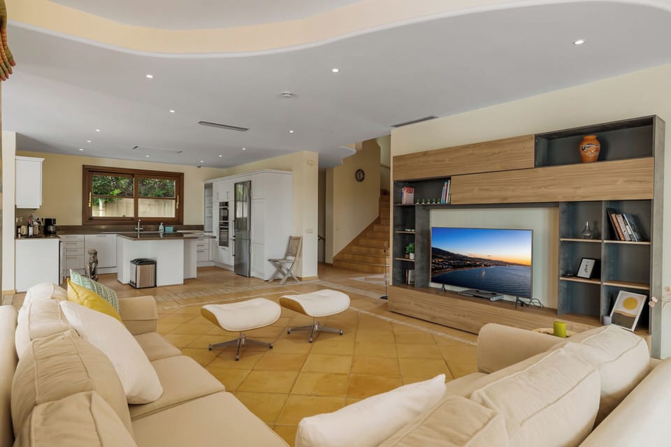 Living room (1)