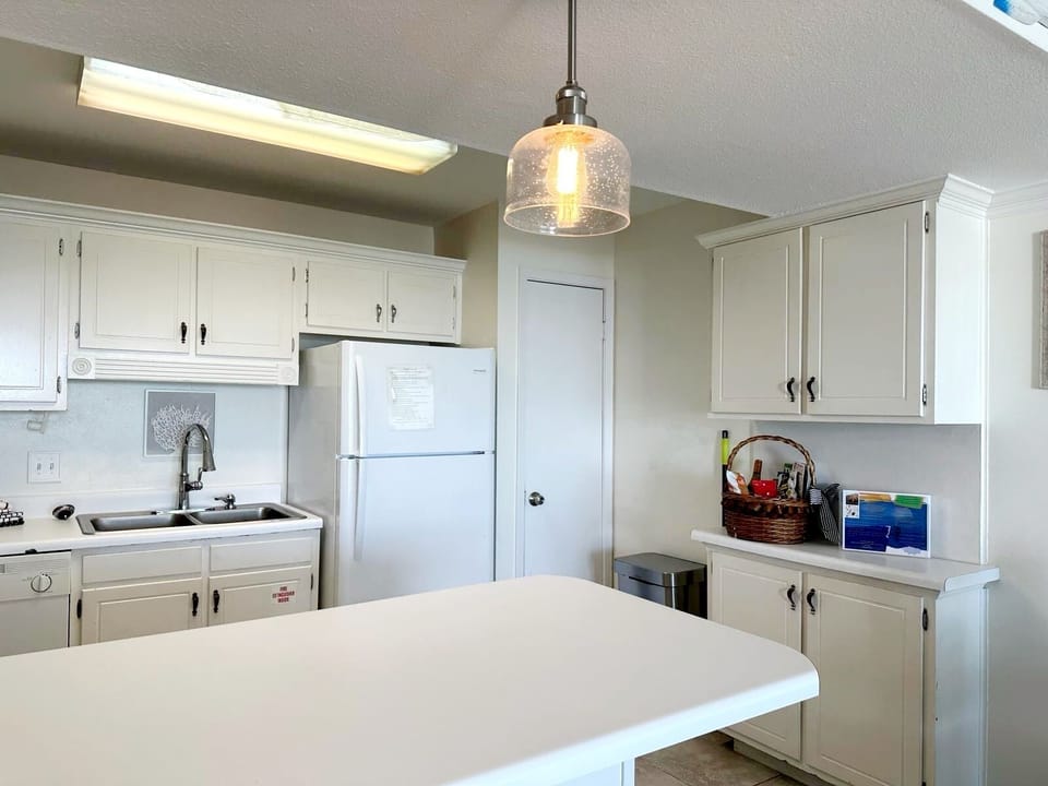 Kitchen (2)