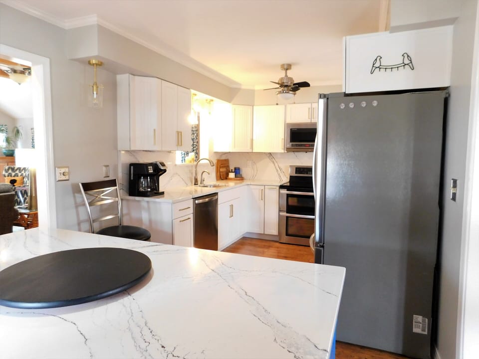 415 Katie Street, Murrays Estate