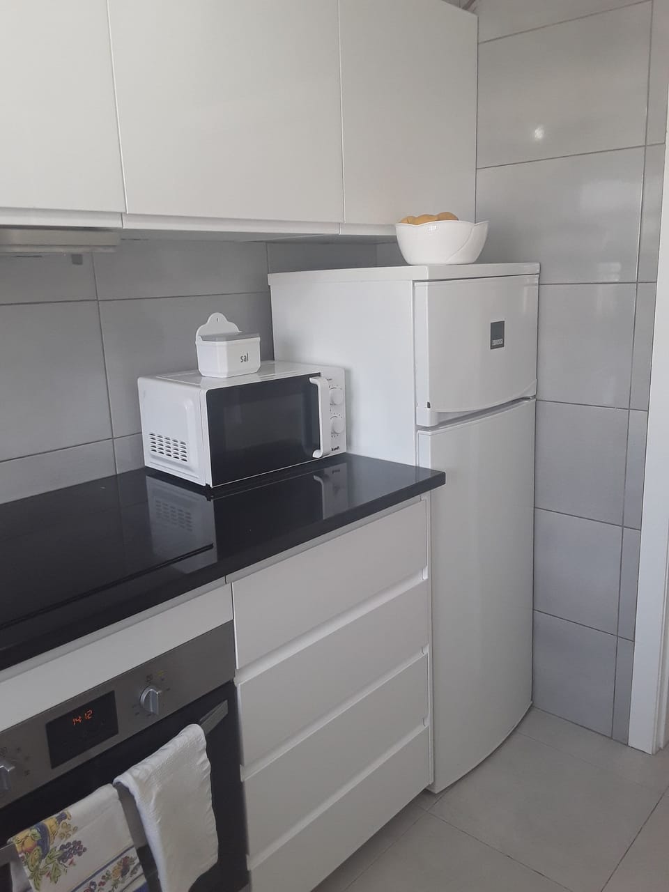 full equipped kitchen 