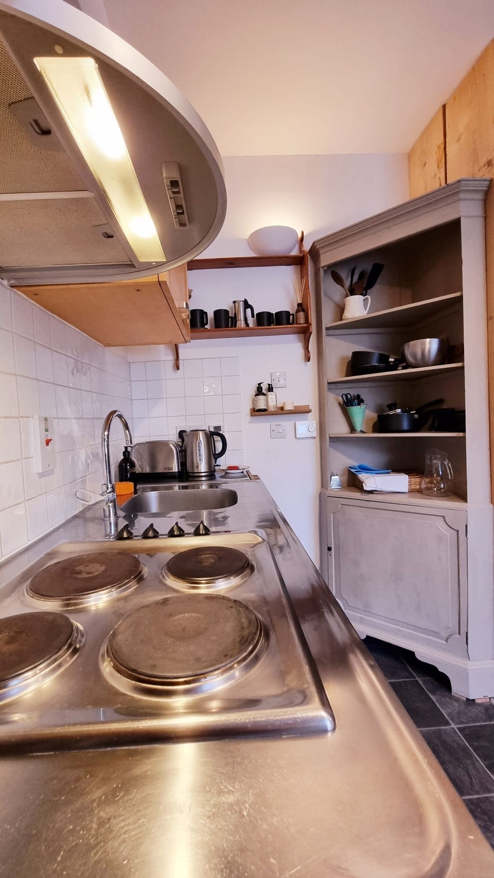 Studio Apartment