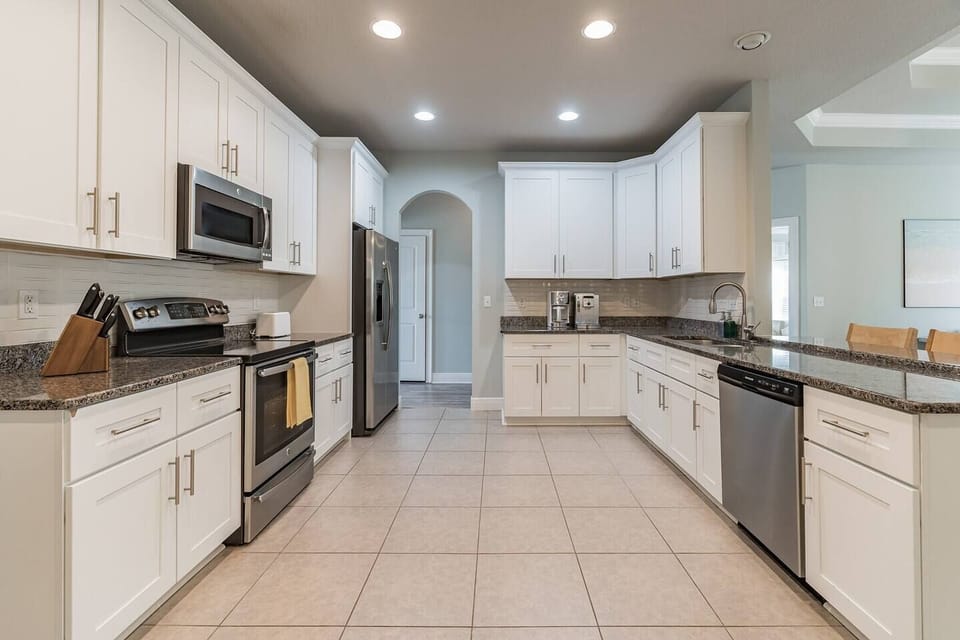 Open kitchen design, Santa Rosa Beach, FL, USA