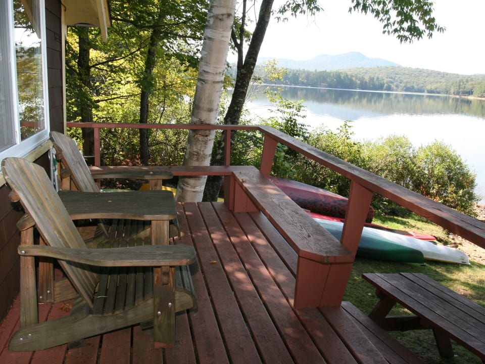 Retreat Cottage porch overlooking lake