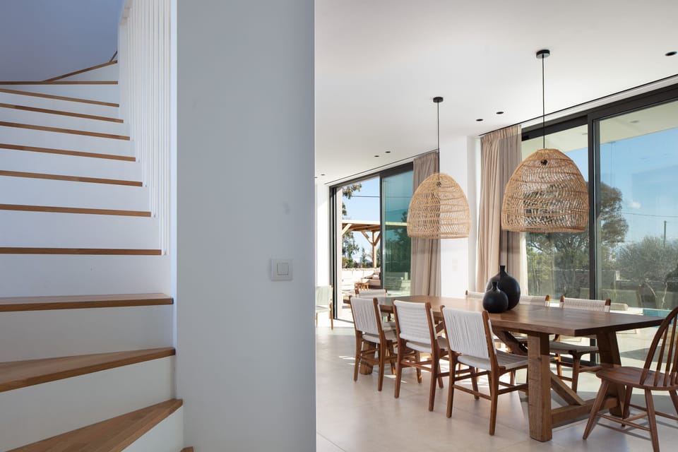 Staircase leading to the upper floors!