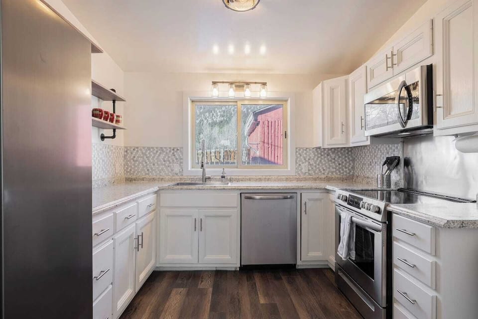 The kitchen is equipped with the necessities to prep meals on the go.