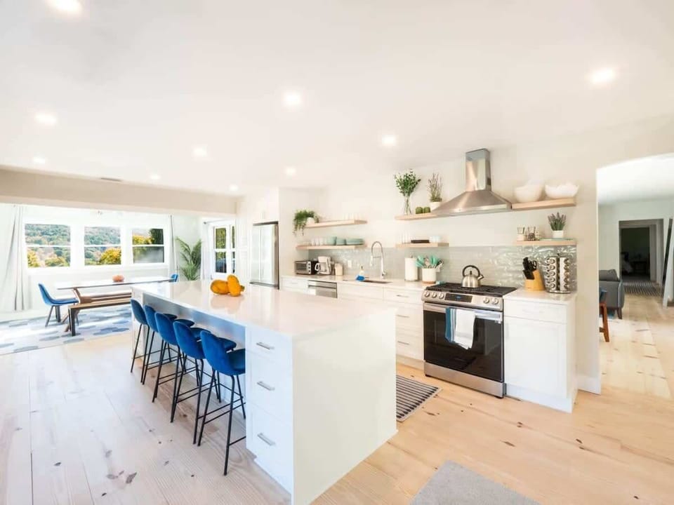 Well stocked kitchen to cook with all your friends and family.