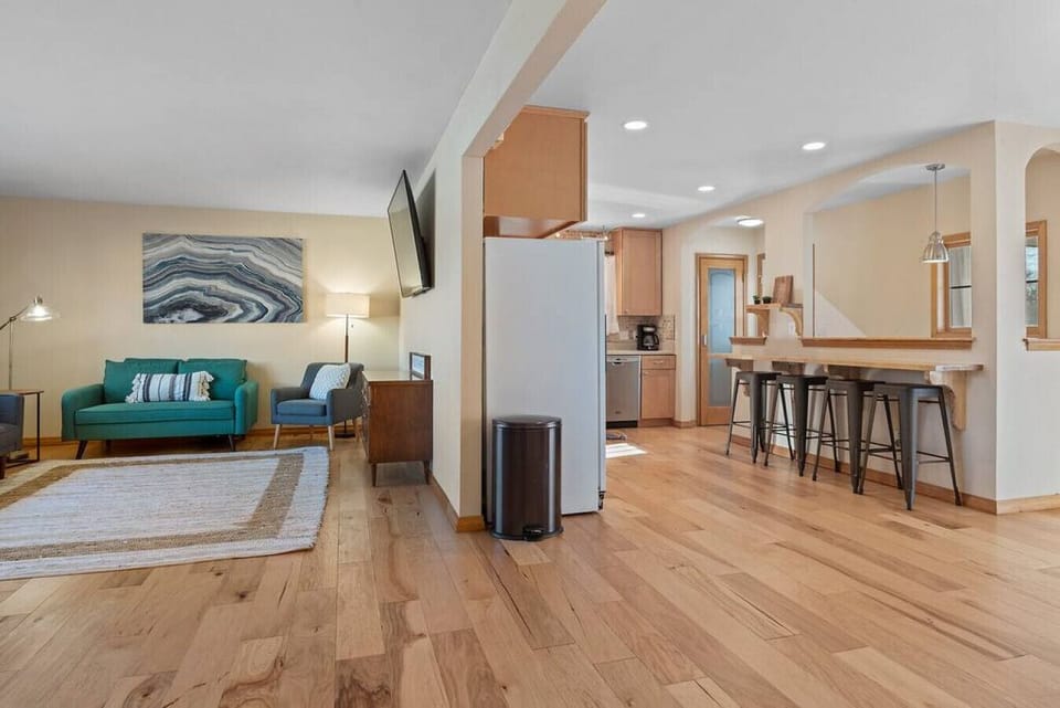 ...  The house is perfect for a larger family and three bathrooms makes getting ready super easy. ! - Eliza. `22