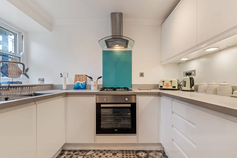 Cosy Seafront Apartment