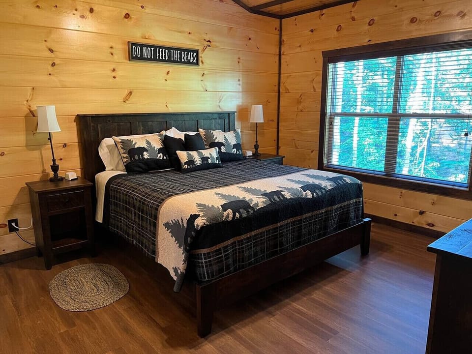 Top Floor King Suite