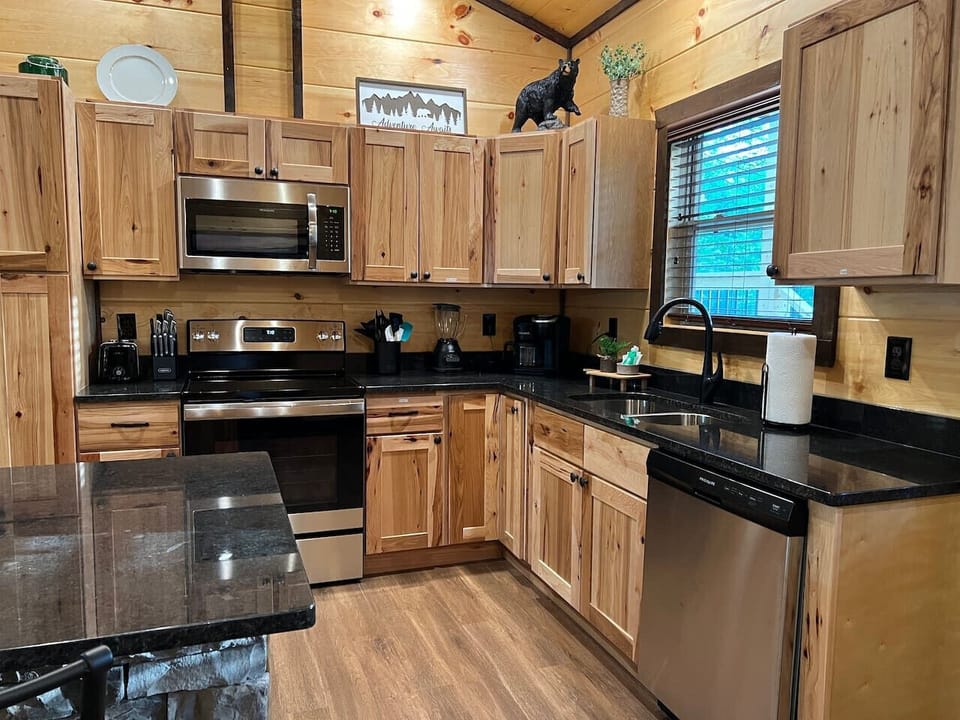 Fully Stocked Kitchen