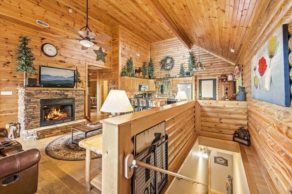 Wandering Bear's cozy living area