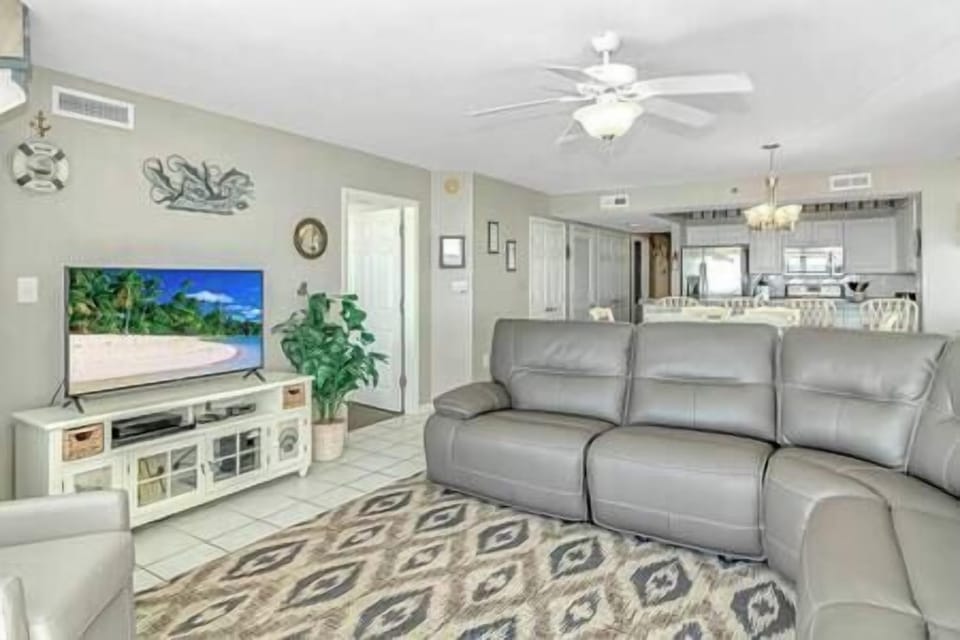 Sectional sofa & Flat- Screen TV