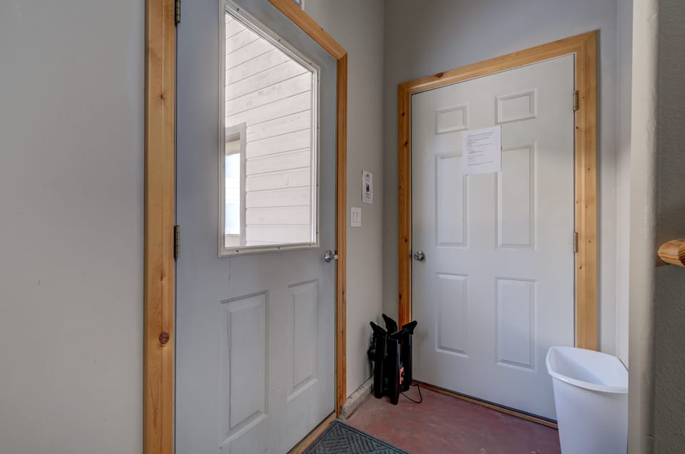 private entrance with boot warmer and ski storage