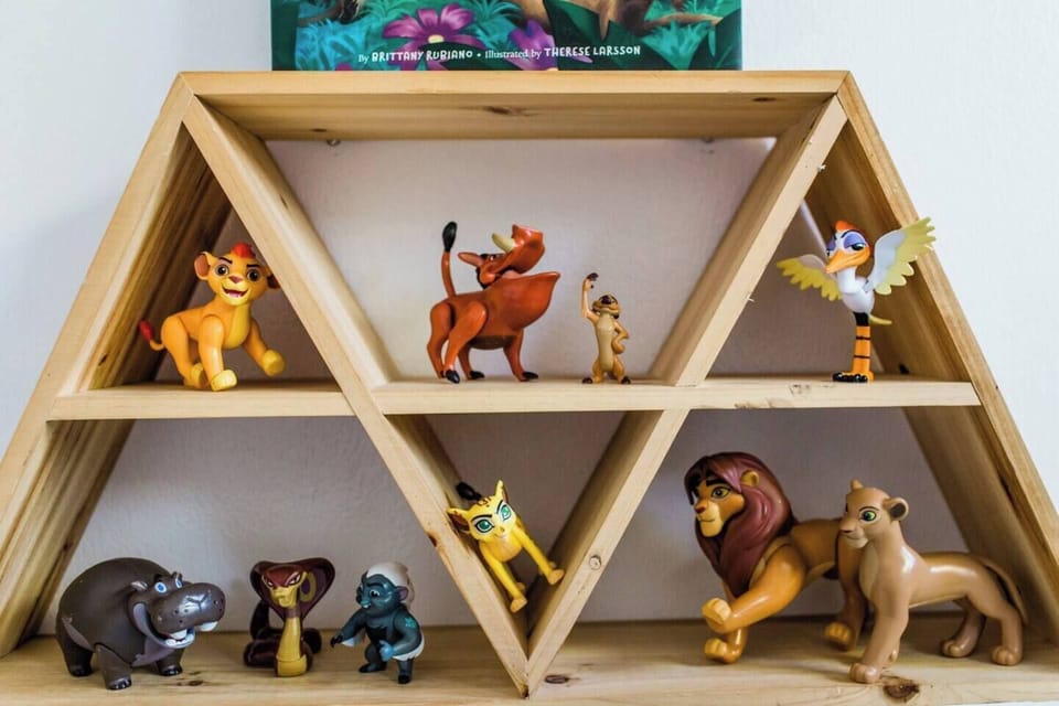 Lion King figurines