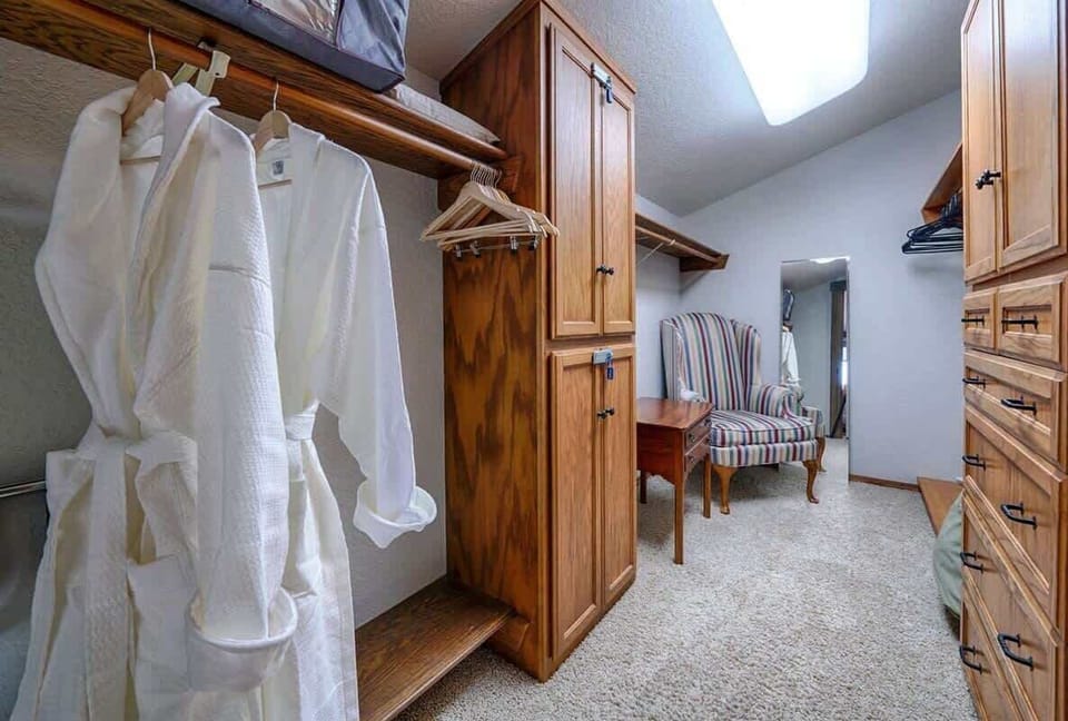 Master closet.