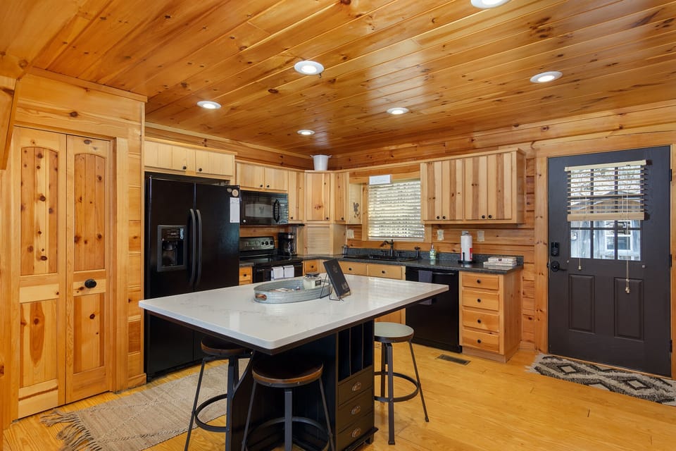 Kitchen and dining area off the living room