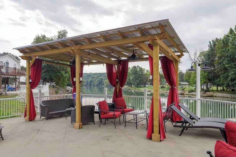 Relaxation Deck