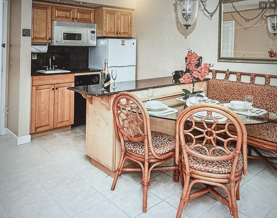Small Full Kitchen
