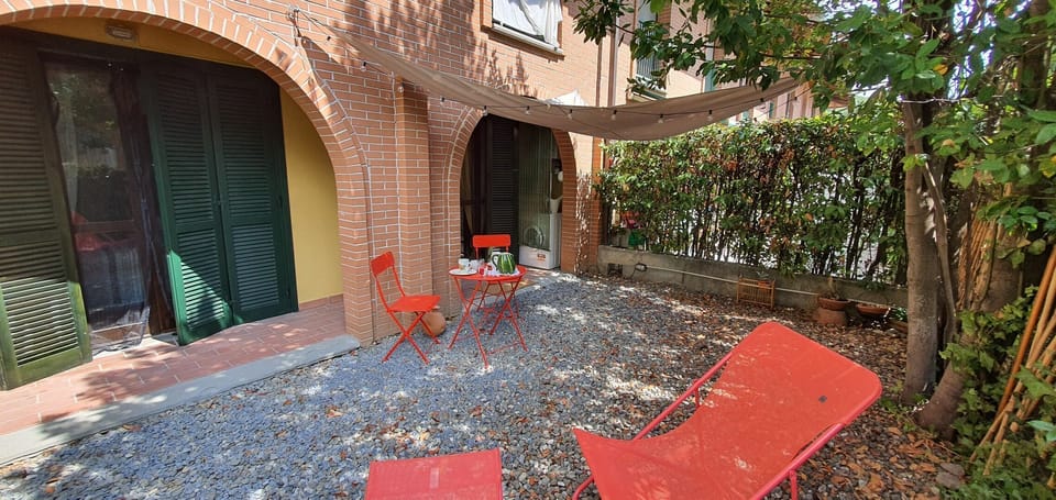 Property, Furniture, Leaf, Building, Door, Plant, Shade, Road Surface, Wood, Outdoor Furniture