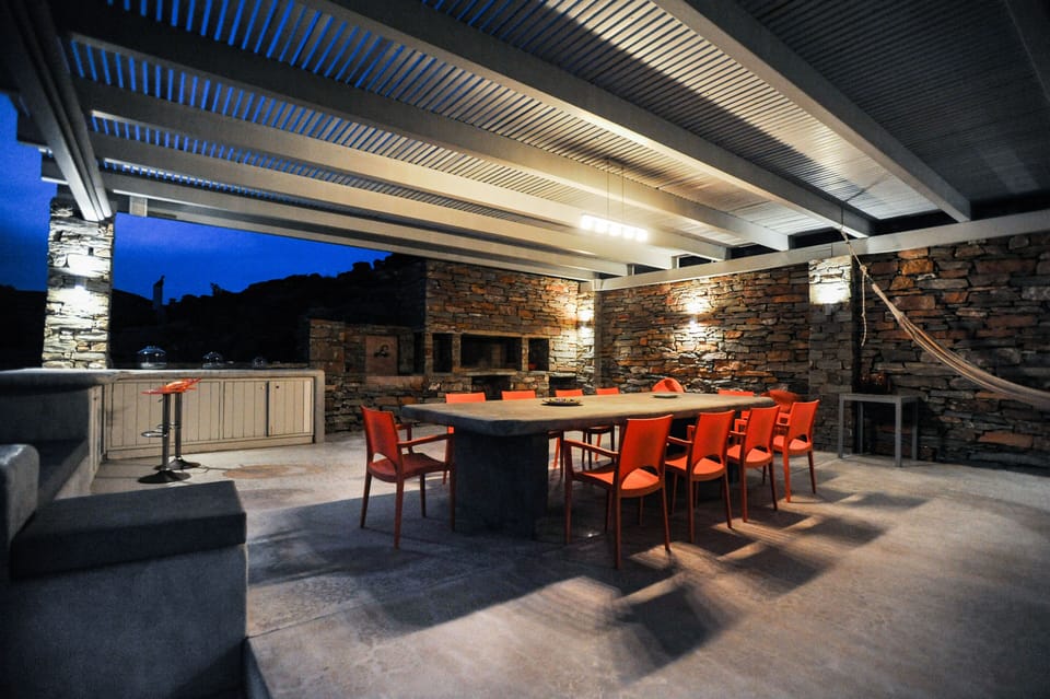 night vision of the dining area