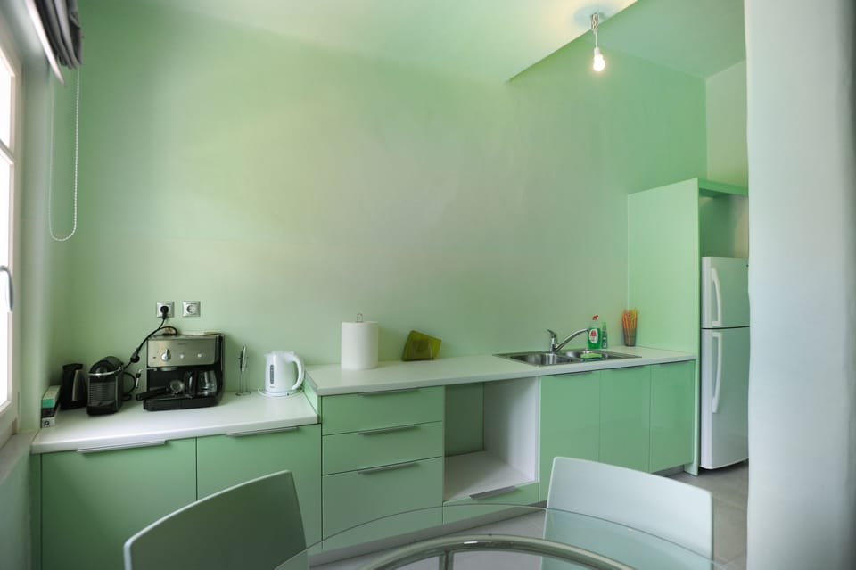 guest house kitchen