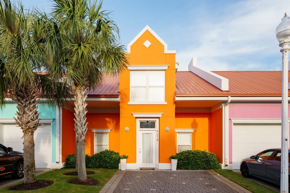 When you meet the neighbors, you’ll identify where you’re staying by the color of the house.  We are orange!