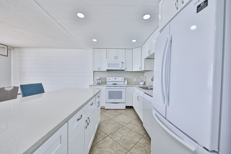 Fully stocked kitchen.