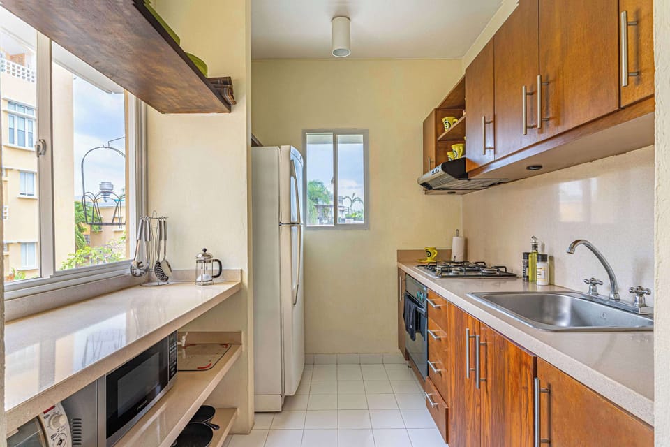 Modern and fully equipped kitchen