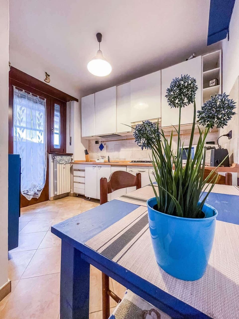 Kitchen equipped with all the necessary appliances and in addition: dishwasher, microwave, kettle and toaster