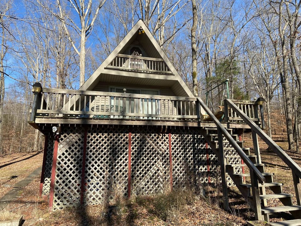 Homey Hideaway - large deck