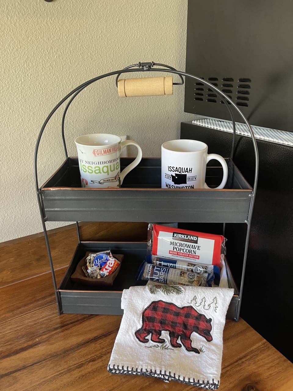 Enjoy some complimentary snacks!