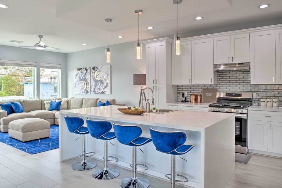 Living Space | Bright Open-Concept Layout | Keyless Entry
