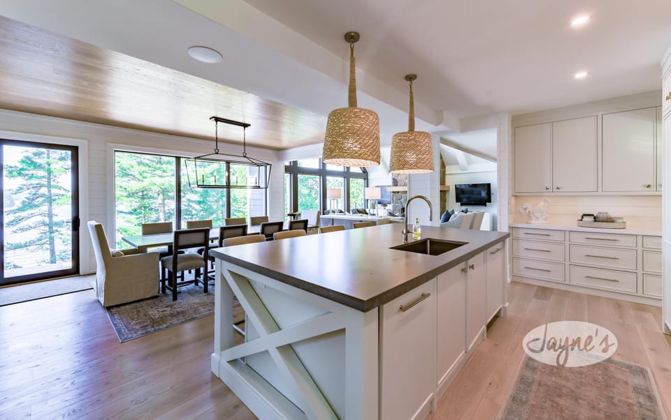 Kitchen &amp; Bar Seating