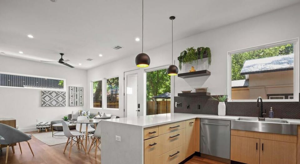 Fully equipped kitchen with all the essentials and dishwasher