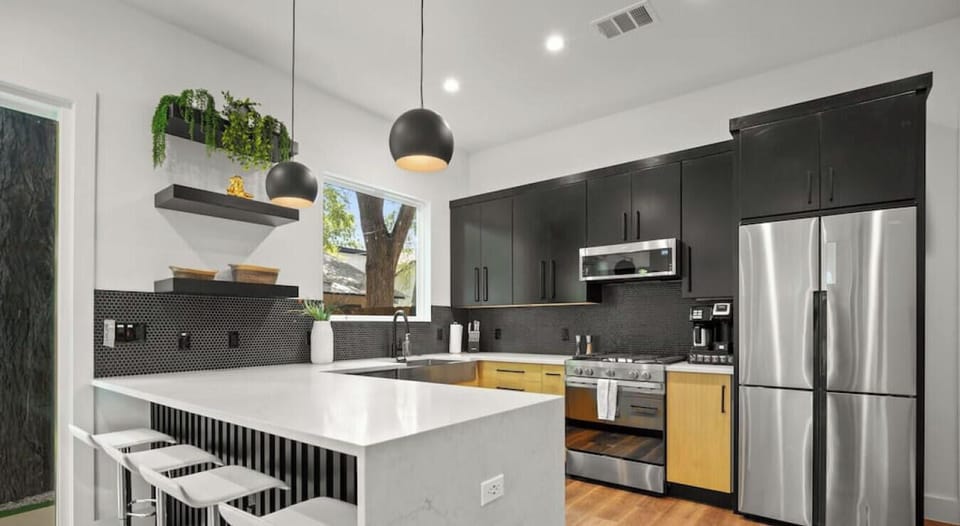 Fully equipped kitchen with all the essentials and dishwasher