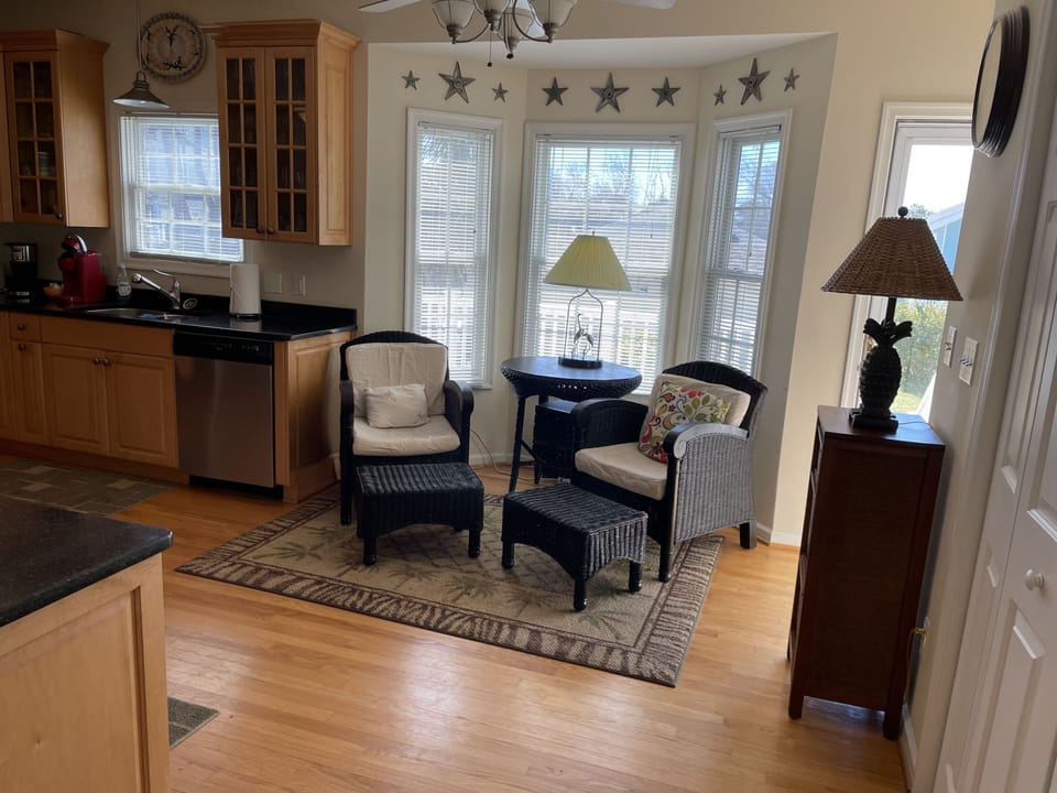 Breakfast nook