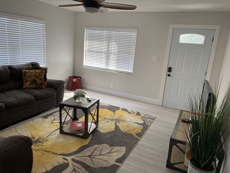 Living room 2