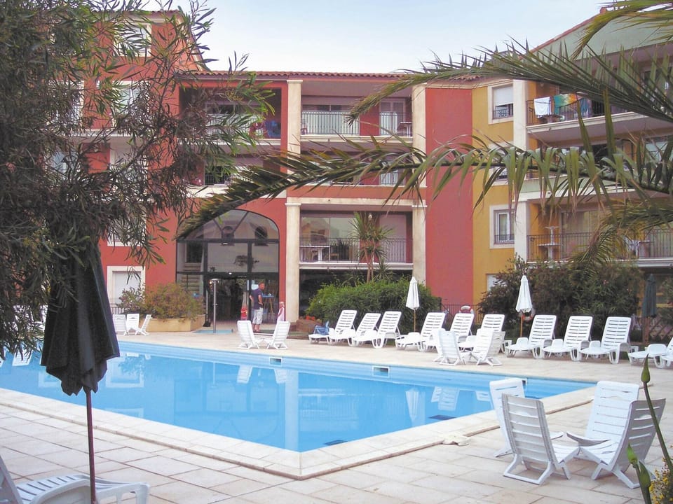 Holiday Home Swimming Pool