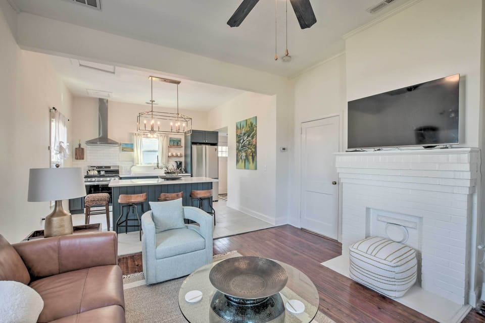 Living Area | Open Layout