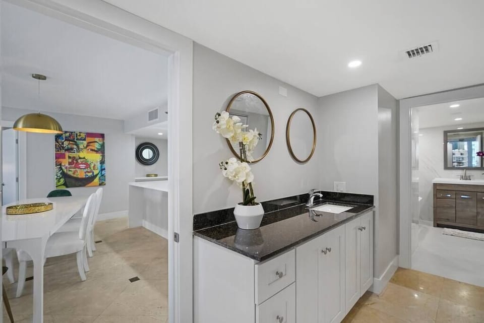 Vanity - master bedroom suite