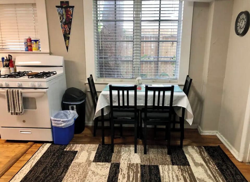 Kitchen/dining area