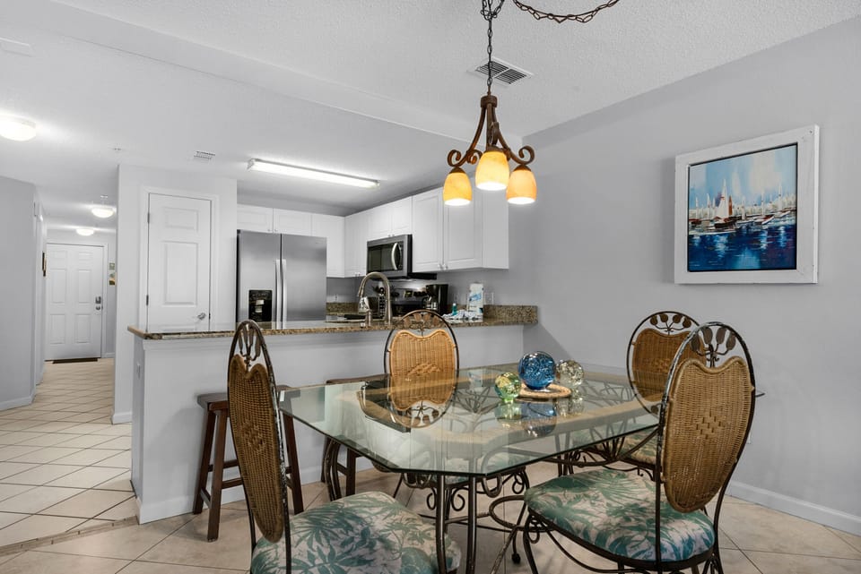 Dining Table Seats 4