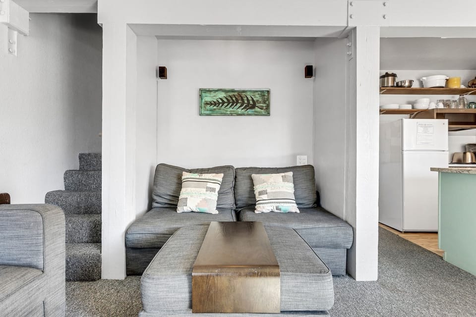 Indoors, Home Decor, Architecture, Building, Furniture