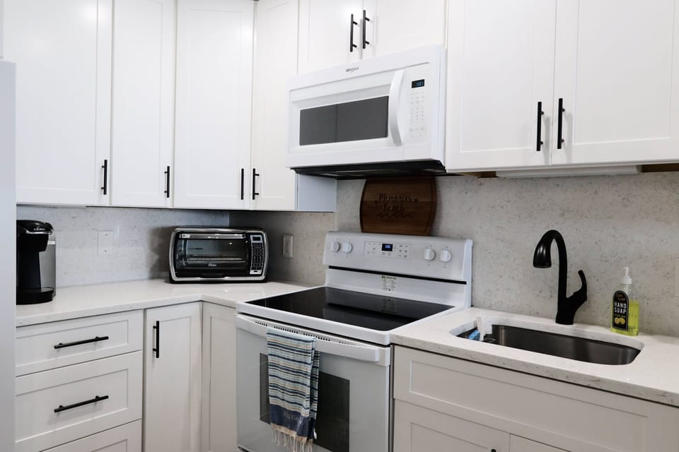 Room for groceries, drinks, and more