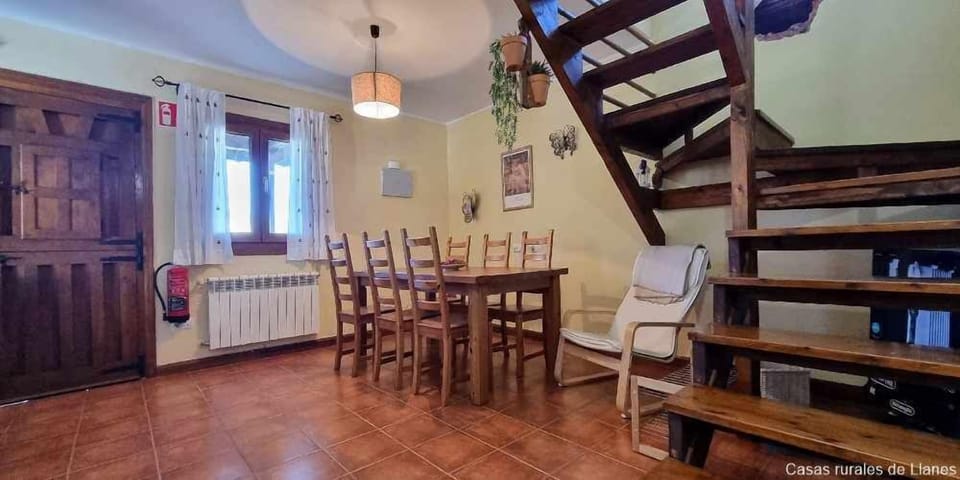 Restaurant/places to eat,Dining area