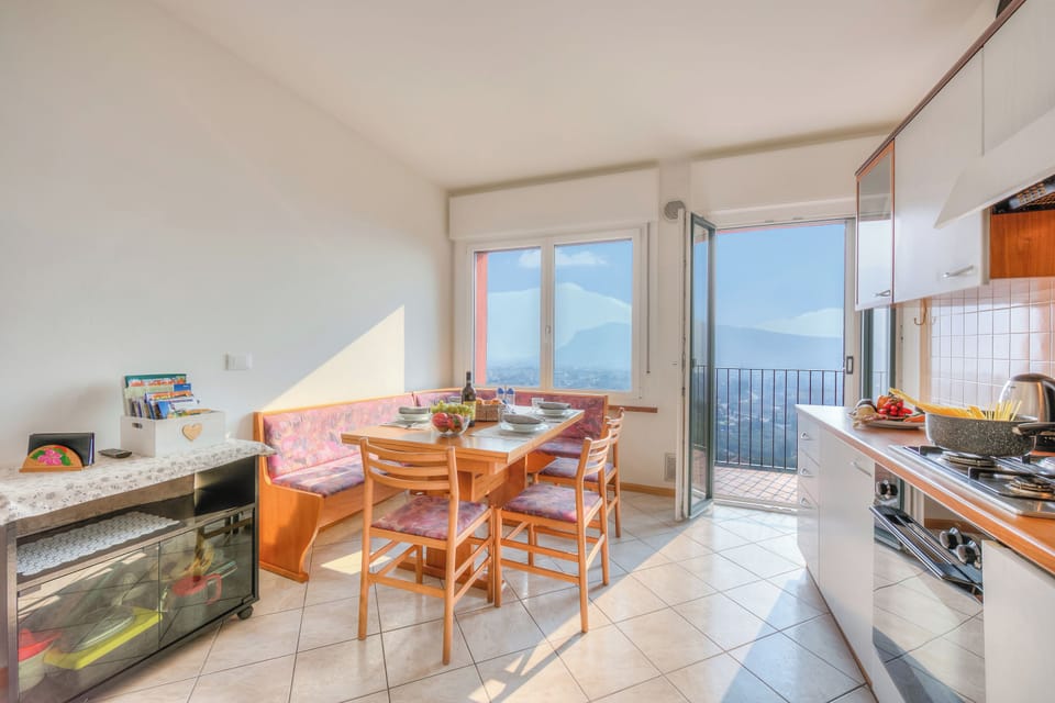 Kitchen and dining area