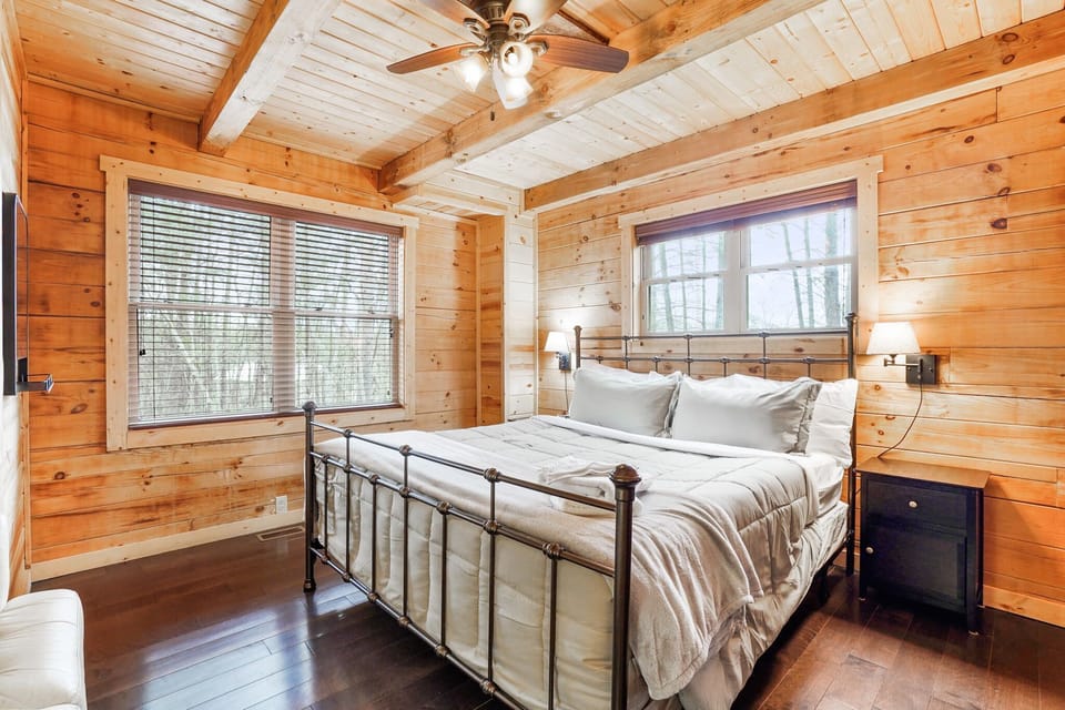 First Floor Bedroom: King Bed